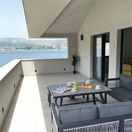 Beachfront House Olbia With Private Parking Trogir Exterior foto