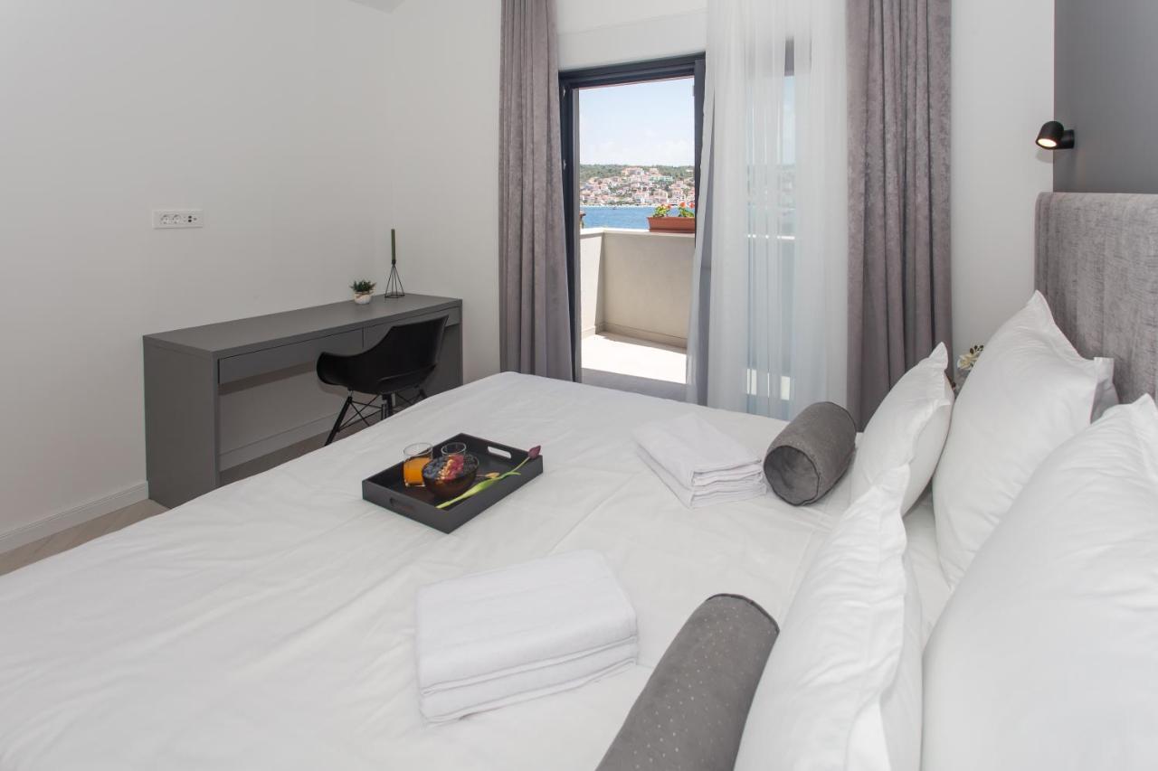 Beachfront House Olbia With Private Parking Trogir Exterior foto