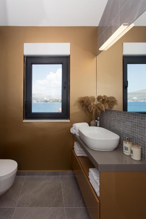 Beachfront House Olbia With Private Parking Trogir Exterior foto