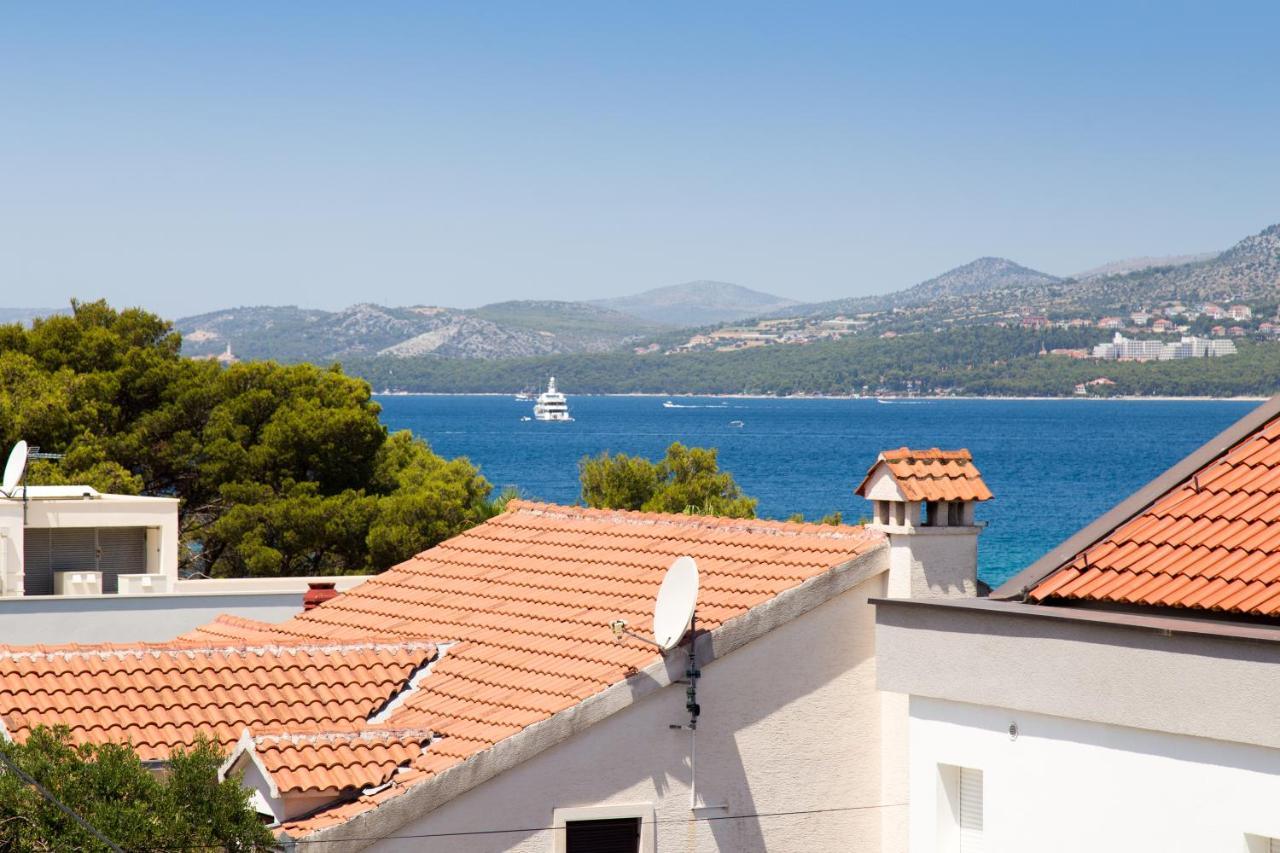 Beachfront House Olbia With Private Parking Trogir Exterior foto