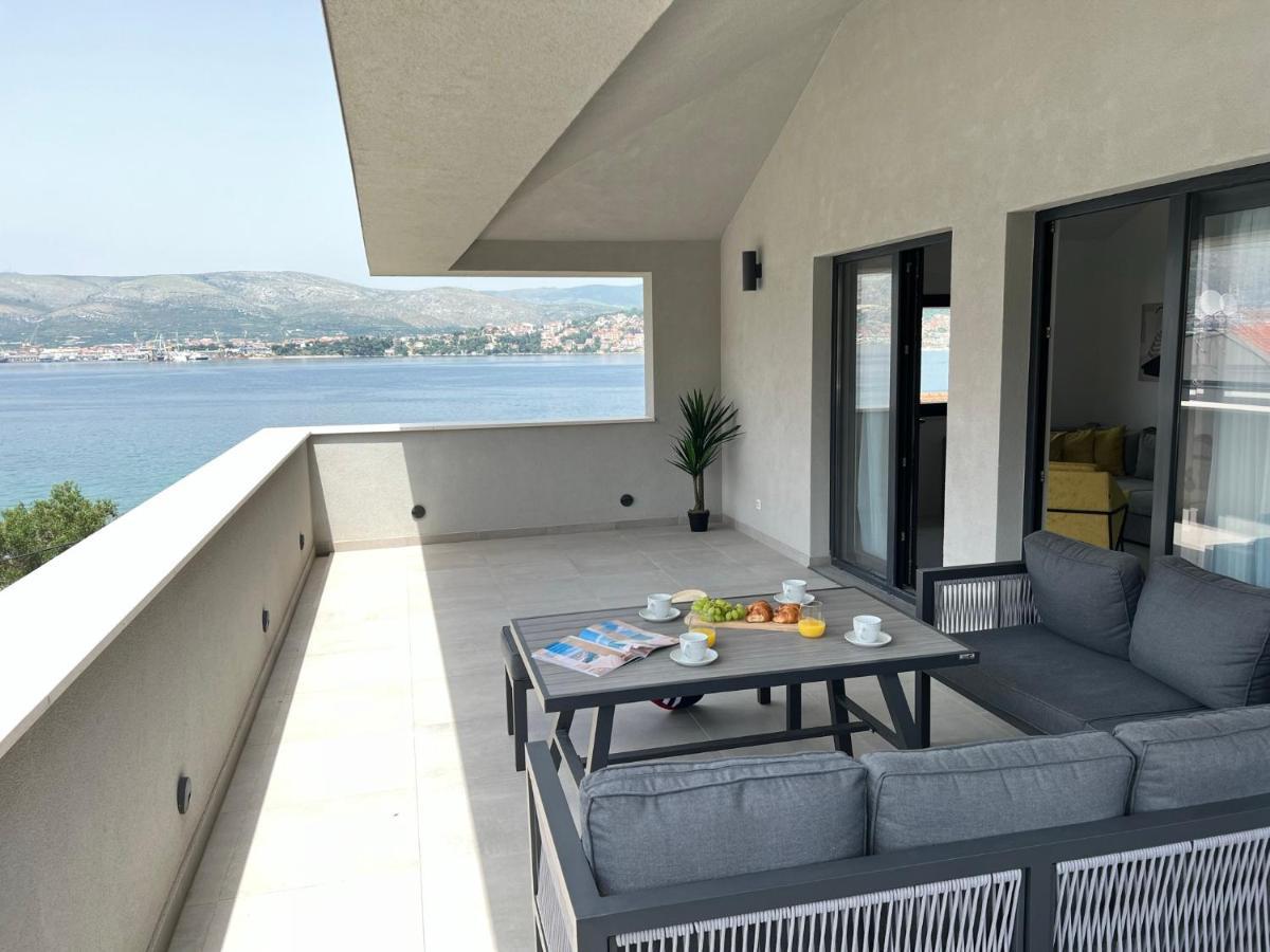 Beachfront House Olbia With Private Parking Trogir Exterior foto