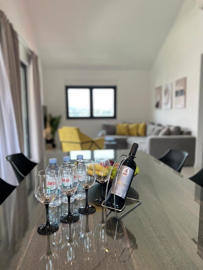 Beachfront House Olbia With Private Parking Trogir Exterior foto