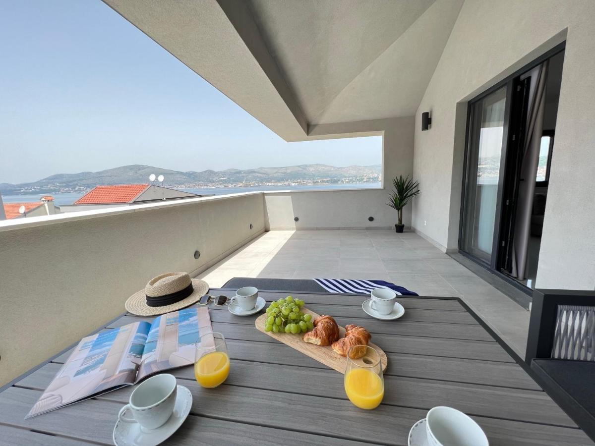 Beachfront House Olbia With Private Parking Trogir Exterior foto